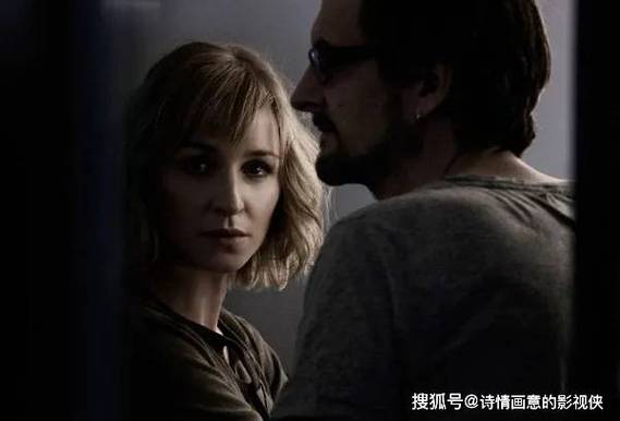 《感衣》美剧,时尚与情感的交织,演绎生活百态 百度SEO 《感衣》美剧,时尚与情感的交织,演绎生活百态 《感衣》美剧,时尚与情感的交织,演绎生活百态 百度SEO